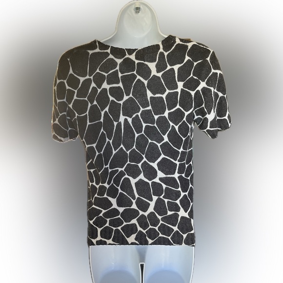 Carole Little Silk Angora Blend Giraffe Animal Print Short Sleeve Sweater - Picture 2 of 7